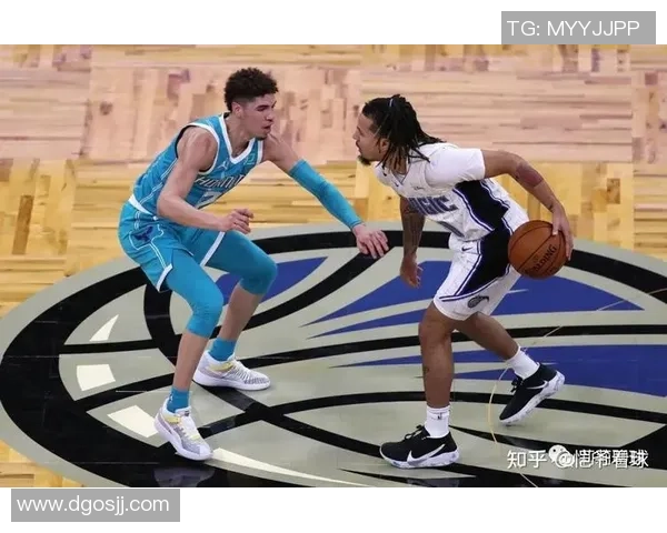 黄蜂与魔术季前赛直播精彩对决全程回顾与分析